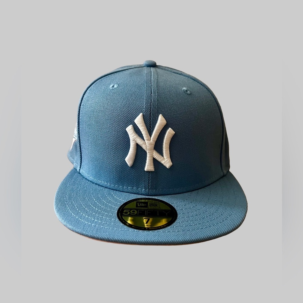 New Era 59FIFTY New York Yankees Pastel Blue Pink Brim Fitted Hat Size 7 MLB